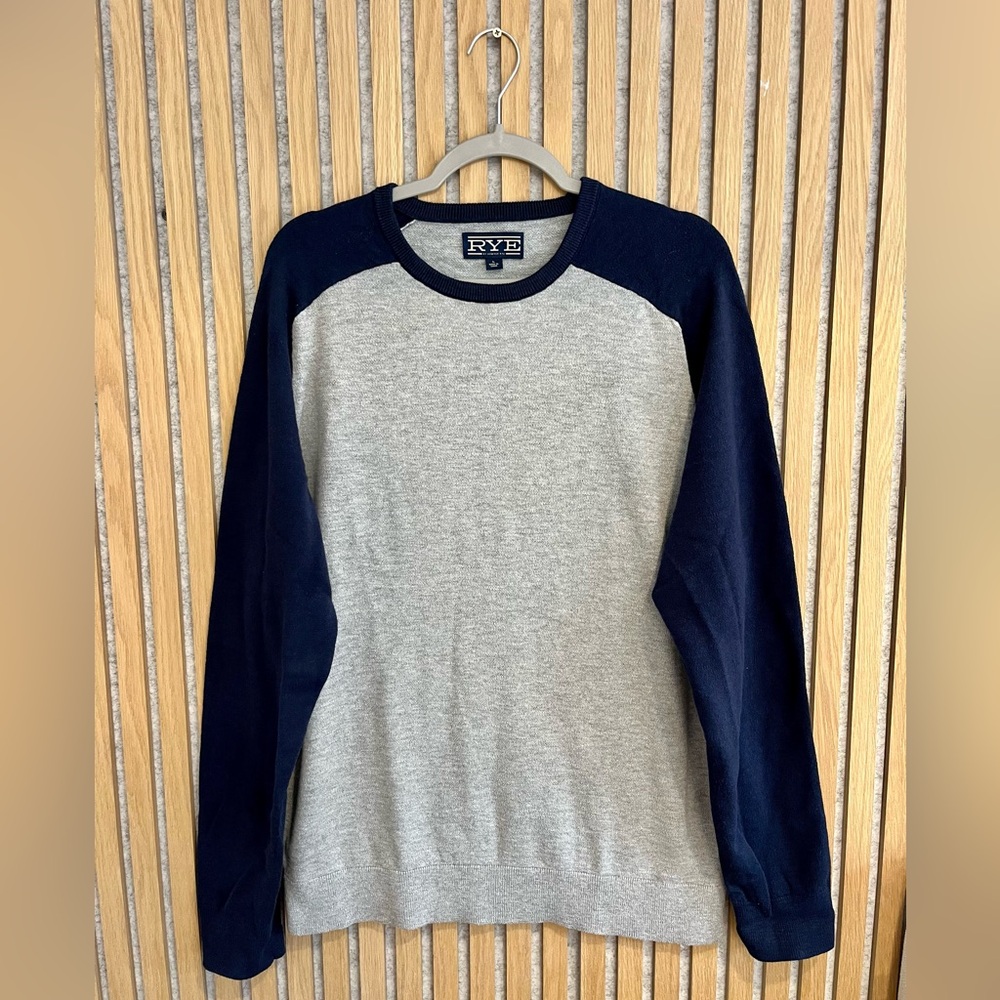 Hawker Rye Men's Gray and Navy Crewneck Sweater